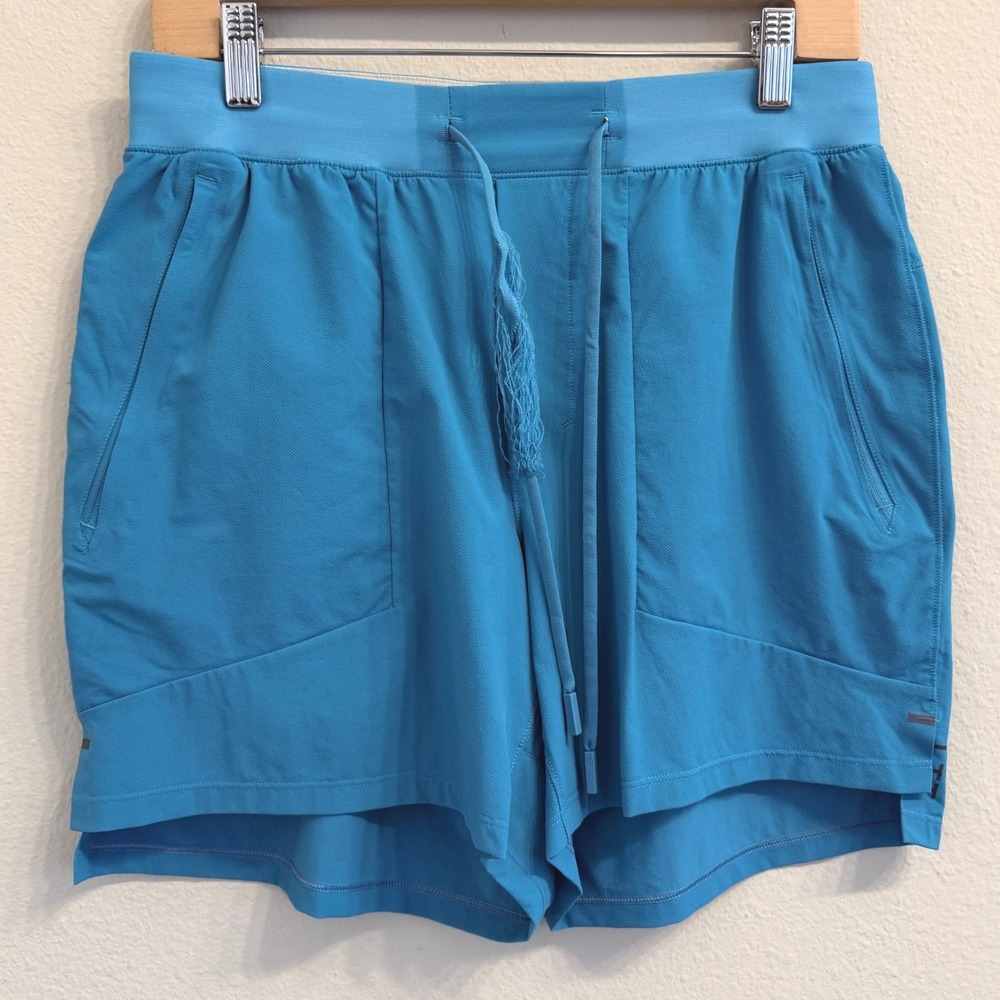 Lululemon License to Train Linerless Short 5" Blue Mens Medium